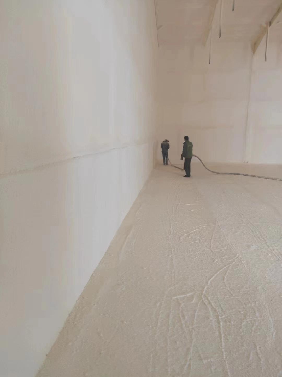 發泡聚氨酯設備用于冷庫保溫現場施工